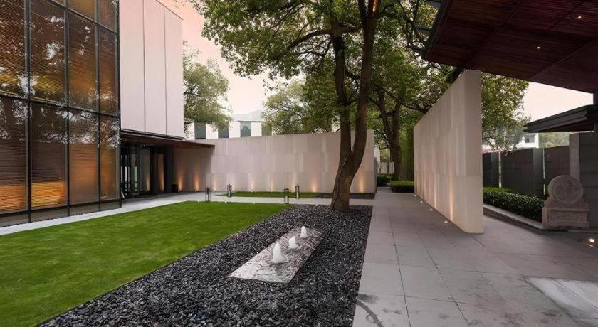 Pins De La Brume Hotel Hangzhou Exterior photo